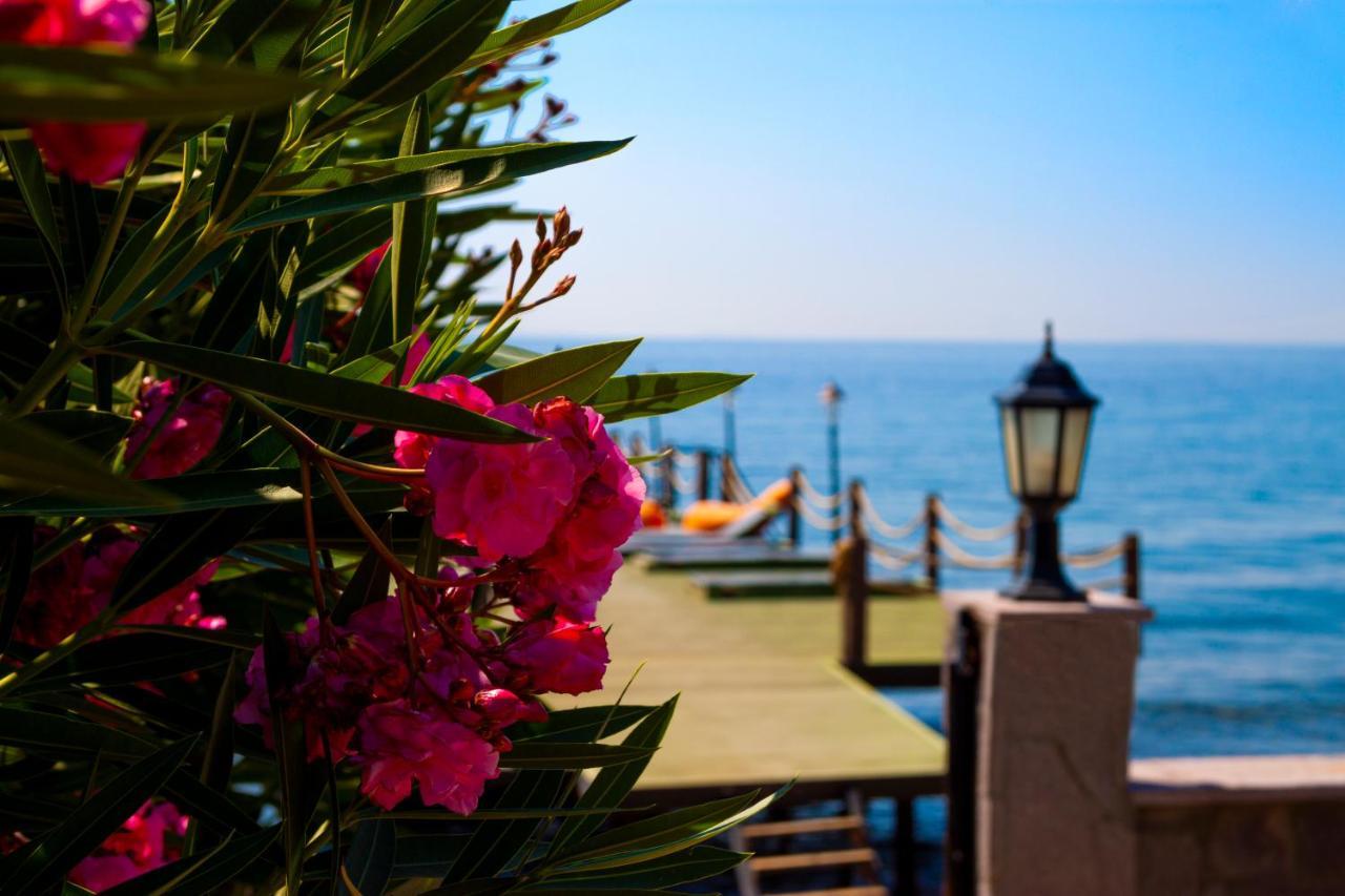 Kayalar Blue Beach Hotel Sazlı 외부 사진